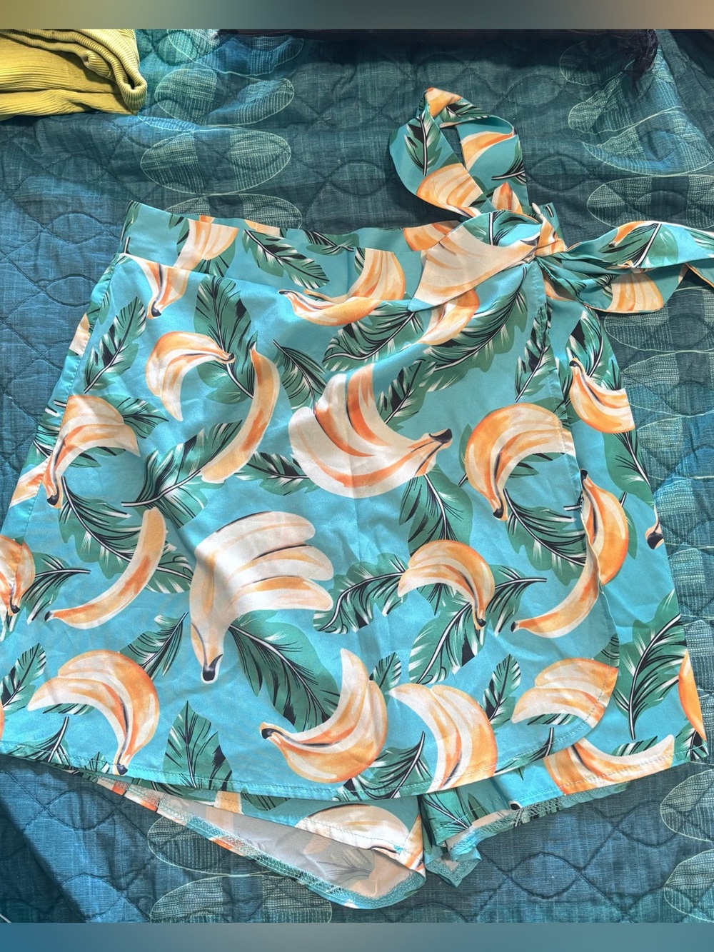 Women's Tropical Banana Print Wrap Skort in Teal